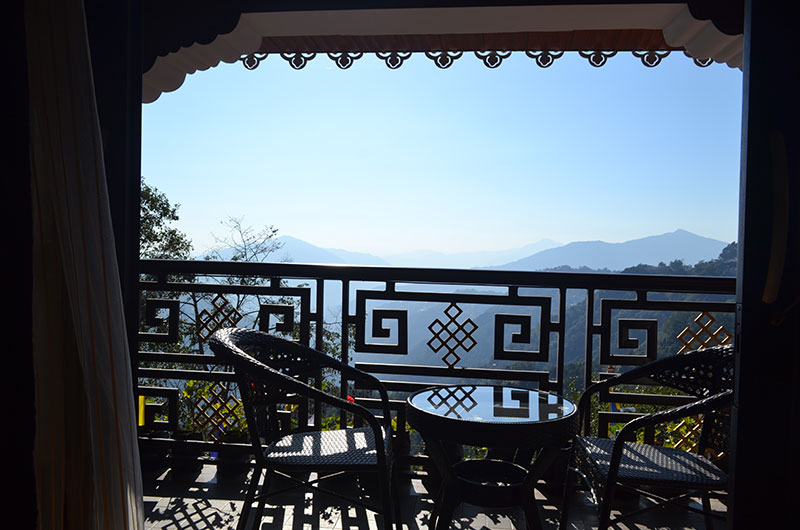 Tashiling Residency Hotel & Spa- Balcony Deluxe Bathroom