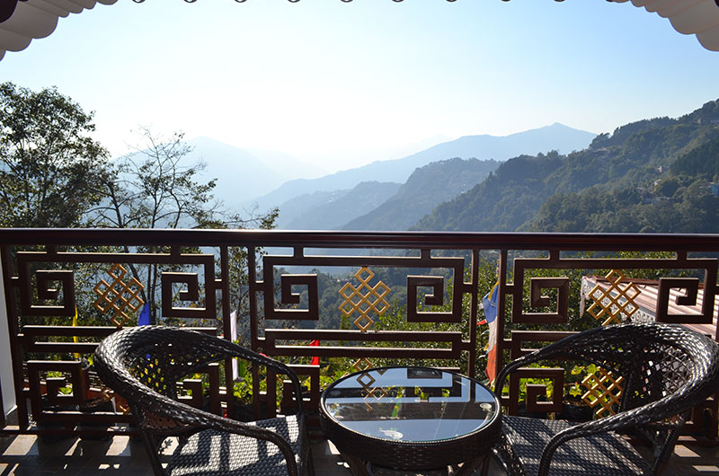 Tashiling Residency Hotel & Spa- Balcony Deluxe Bathroom